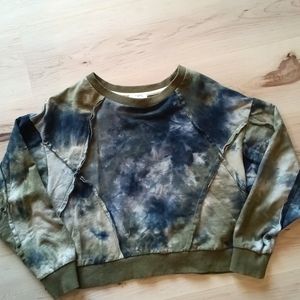 Tye-Die green and blue crop Umgee sweatshirt size small